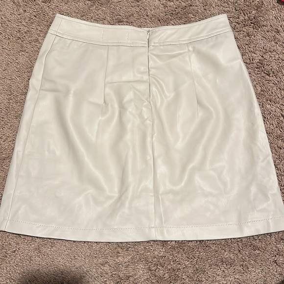 Alter’d State skirt - Picture 2 of 4